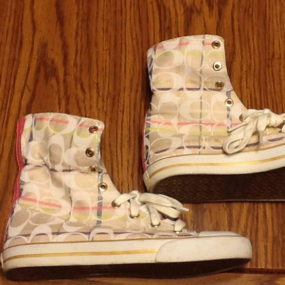 Authentic Coach Bonney shoes, 7 B .. - Picture 4 of 8